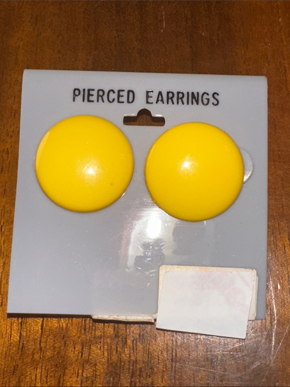 New on Card Vintage 70s/80s Yellow Plastic Button Stud Post Earrings